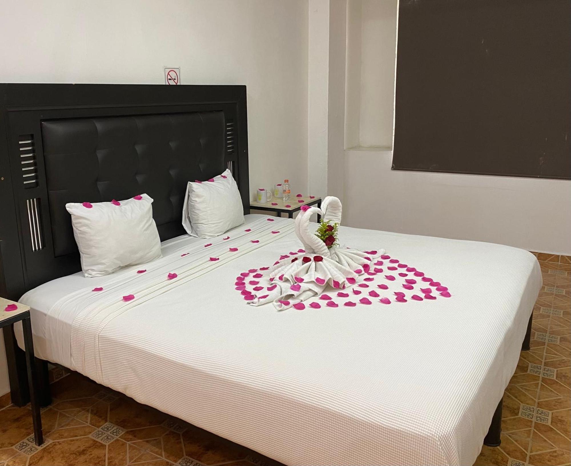 Hotel La Catedral Merida Luaran gambar